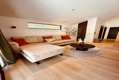 Gemütliche Waldhütte mit Veranda