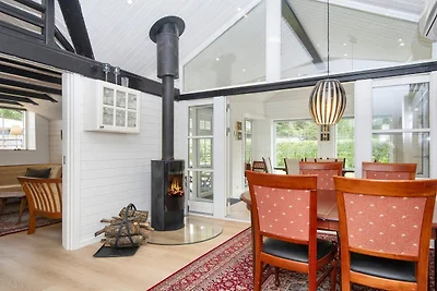 Verzaubertes Ferienhaus mit Whirlpool-By...