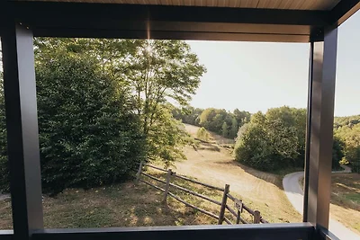 Luxuriöses Waldrefugium mit Poolzugang