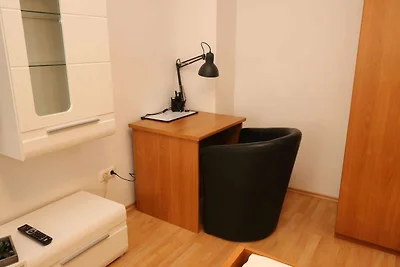 Zentrales Apartment in Messenähe