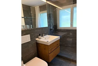 Appartamento per vacanze a Laax con piscina