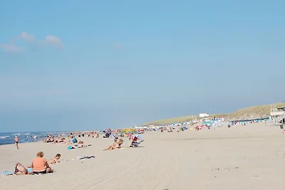 Bungalow in Den Burg mit Schwimmbecken