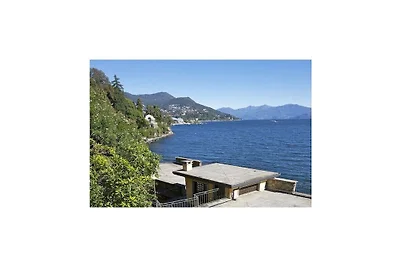 Villa in Pallanza (VB) mit Schwimmbecken