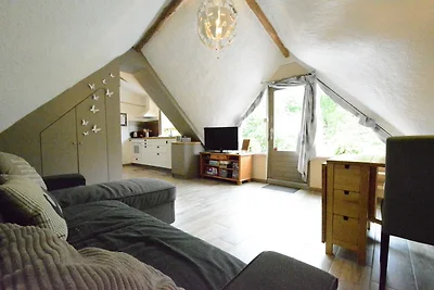 Hut in het bos, comfortabel, mooie overdekt...