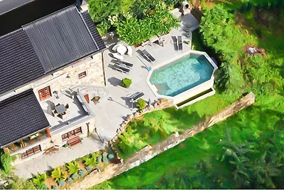 Luxuriöse Ardennenvilla mit Pool und Sauna