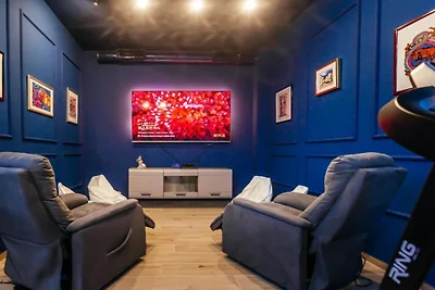 Luxury Villa Lara with Heated Pool, Hot-Tub a...