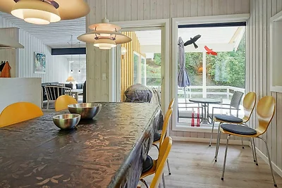 8 Personen Ferienhaus in Nexø