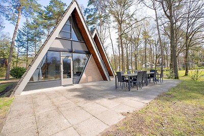 Suggestiva casa vacanze a Stramproy con terra...