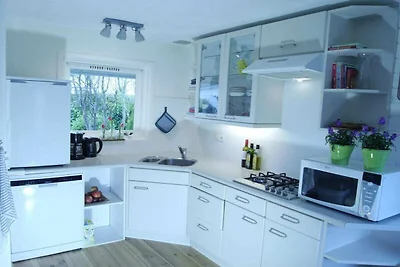 Holiday house in Warmenhuizen with 3 bedrooms