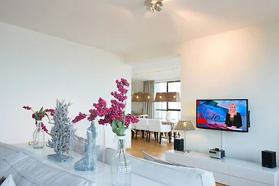 Spacious modern apartment in Scheveningen
