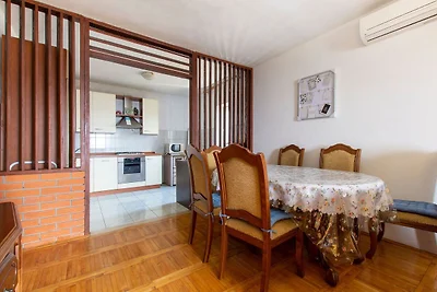 Geräumiges Appartement in Tribanj mit...
