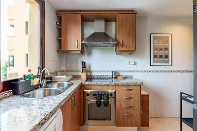 Wohnung in Estepona mit Zugang zum Strand