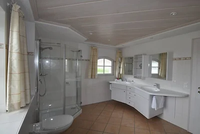 Alpenflair Ferienwohnung 241