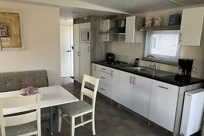 Ferienhaus in Mol mit Terrasse und Wifi