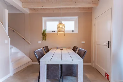 Modernes Ferienhaus in Vrouwenpolder