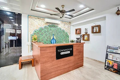 The Urban Nest con Rooftop Lounge Jaipur