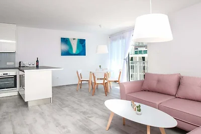 Apartments Dva Galeba - Comfort One Bedroom A...