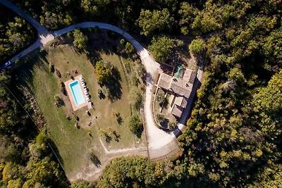 Monolocale in casale con piscina