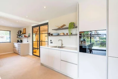 Luxuriöse und attraktive Familienvilla für 8...