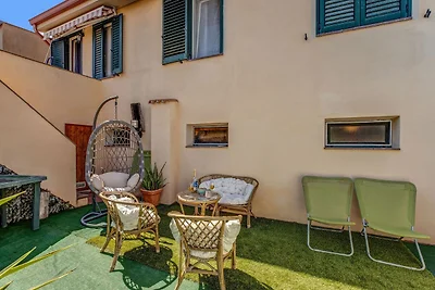 Charmante Wohnung in Carbonia mit Garten