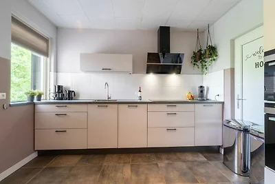 Ferienhaus mit Blick auf die Reitschule