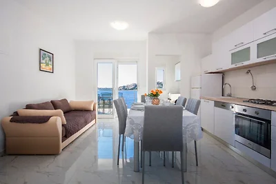 Apartments Happy Holiday - Two Bedroom Apartm...