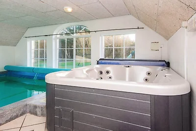 Luxuriöses Refugium mit Pool