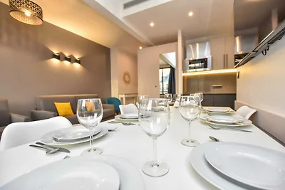 Appartamento autentico - 2BR/8P - Palais...
