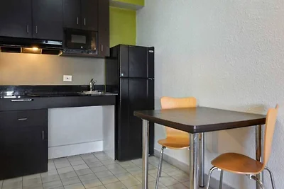 2 Queensize Bedden | Koelkast