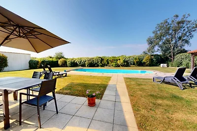 Villa bei Coex mit Pool und Golfplatz