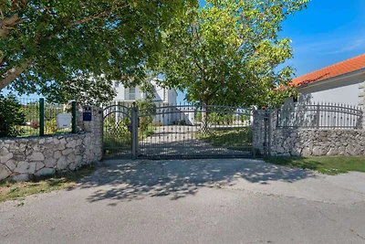 Bella casa vacanze a Neorić con piscina...