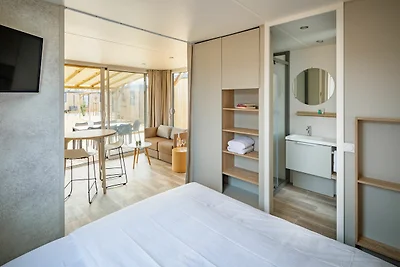 Beautiful chalet with three bathrooms, in a h...