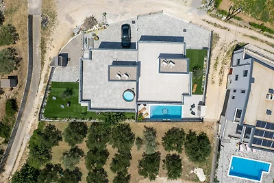 Ferienoase mit Hydromassage-Pool