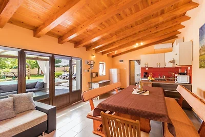 Charmante Villa mit privatem Schwimmbad