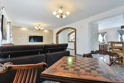 Villa in Zadar mit Schwimmbecken