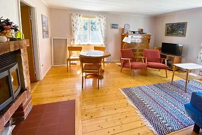 4 Personen Ferienhaus in HALLSTAVIK