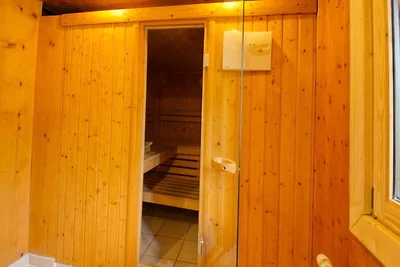 Poya Castle Chalets f�r zwצlf Personen