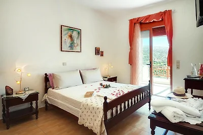 Invitante villa a Triopetra con piscina