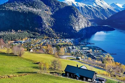 8 persone case ad Valldal-By Traum