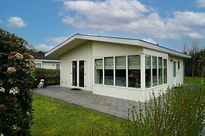 Wunderschönes Ferienhaus am Meer für fünf...