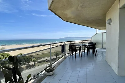 Appartement in Estartit vlakbij zandstrand