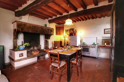 Luxuriöses Bauernhaus in Rufina mit Terrasse