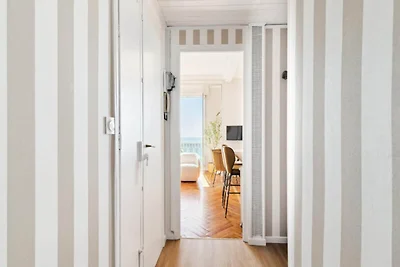 Wohnung in Nizza mit Meerblick-Balkon