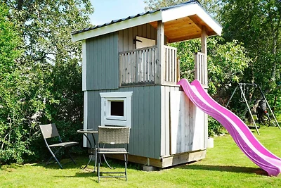 4 Sterne Ferienhaus in TANUMSHEDE