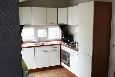 Grazioso chalet vicino ad un lago balneabile