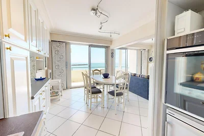 Wohnung in Saint-Gilles mit Meerblick