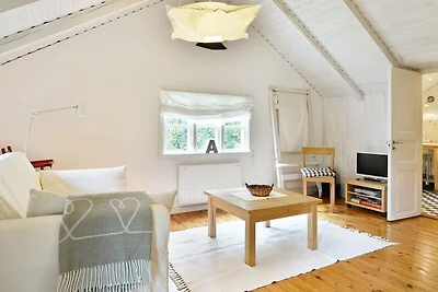 4 Personen Ferienhaus in HALLABRO-By Traum