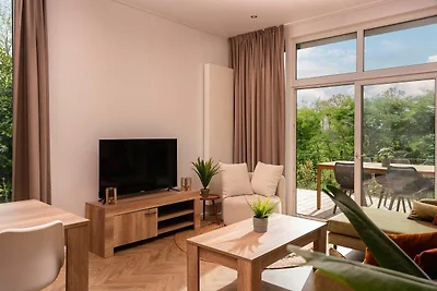 Premium-Lodge mit Whirlpool und Sauna für 5...