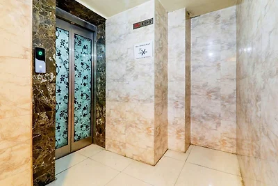 Super Collection O Alambagh BM Palace