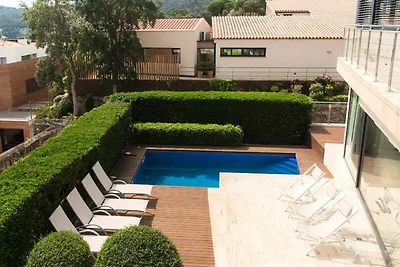 Villa in Sant Feliu mit privatem Pool